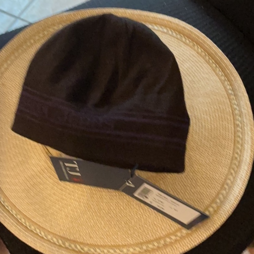 Trussardi Men's Black Knit Beanie